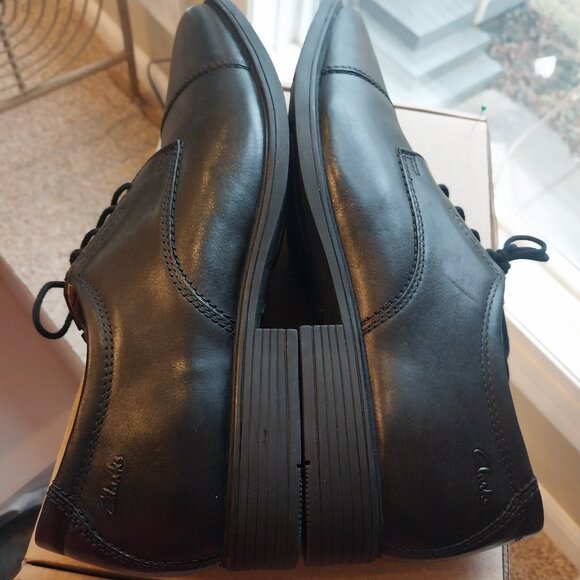 Clarks Mens Tilden Cap -Black Leather size 10.5Wide main image 4